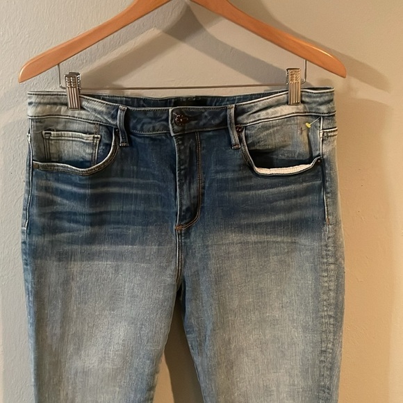 Driftwood Jackie High Rise Embroidered Jeans size 32 - Picture 2 of 6